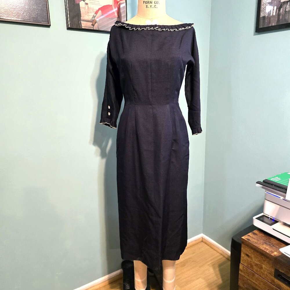 VINTAGE Deadstock 60's Silk Wiggle Dress. Boatneck. Deep Navy. Sz SM/ 27"